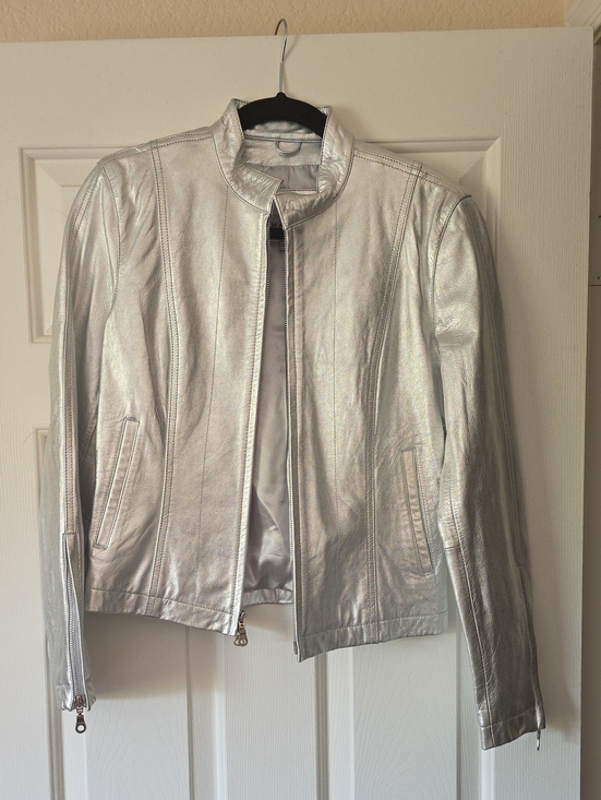Wilsons Leather Jackets & Blazers - Wilsons Leather Metallic Silver Zip-Front Leather Jacket - Women